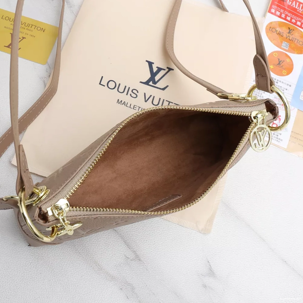 Bags Messenger For Sleek Women Louis 9018 Vuitton 1114